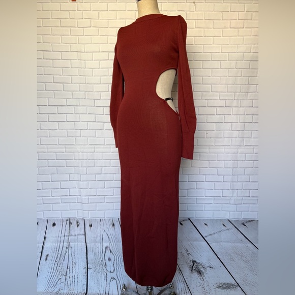 Aya Muse for FWRD Gigi Dress Maroon Ref Cut Out Detail  M $425 - Picture 4 of 11